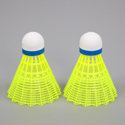 China Full Circle Hongyan 6 Pieces Nylon Fiber Not Bad Cork Wecan Cheap Table Badminton Shuttlecock for sale