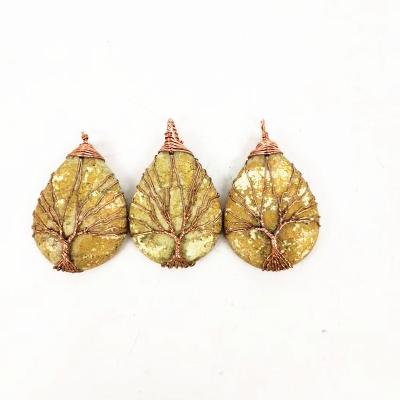 China China New Product Natural Gemstone Crystal Gold Edge Pendant Crystal Carved Pendant For Sale for sale