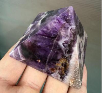 China Healing Natural Dream Pyramid China Amethyst Quartz Crystal Pyramid for Healing for sale