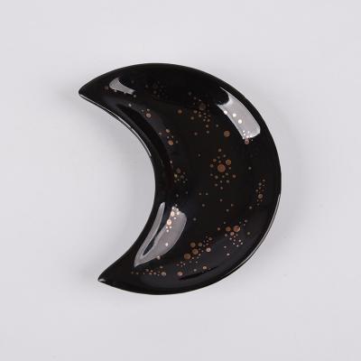 China Europe 2023 ceramic moon shape hot sale storage dishes fruit dessert display decoration tray for sale