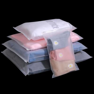 China Recyclable Printing T Shirt Packaging Zip Lock Plastic Packaging Bags for sale