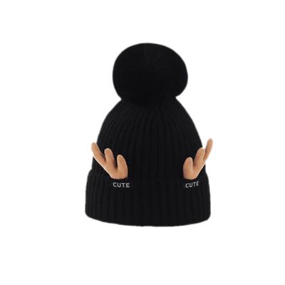 China COMMON 2021 Wholesale Christmas Cute Winter Baby Knitted Antler Fashionable Beanie Hat For Womens Hat for sale