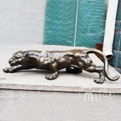 China Europe Large Bronze Casting Garden Decoration Panther Statue for sale