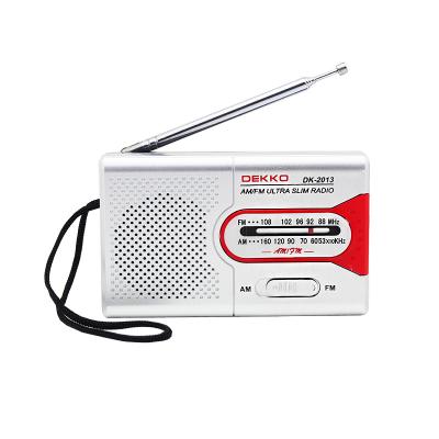 China FM AM Emergency Radio With USB Charger Portable Radio for sale