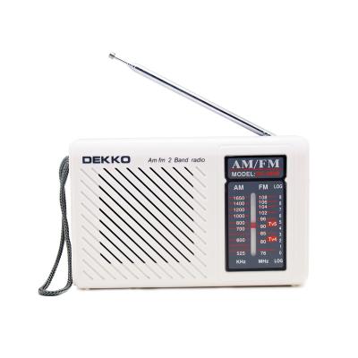 China High Sound Desktop Radio With Speaker AM FM Band DC3V 2*R20 Batteries FM 76-108 Mhz for sale