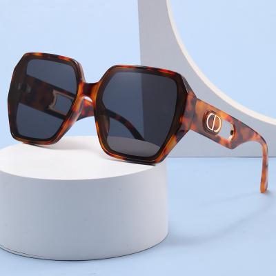 China Fashion sunglasses 2023 sunglasses for men and women high quality vintage sunglasses custom logo polished for sale