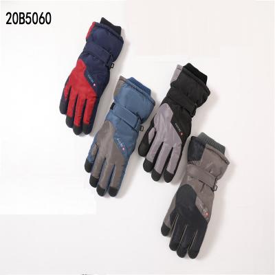 China 2021 Men Best Selling Custom Sports Winter Heated Gloves Waterproof Skiing Winter Gloves For Men for sale