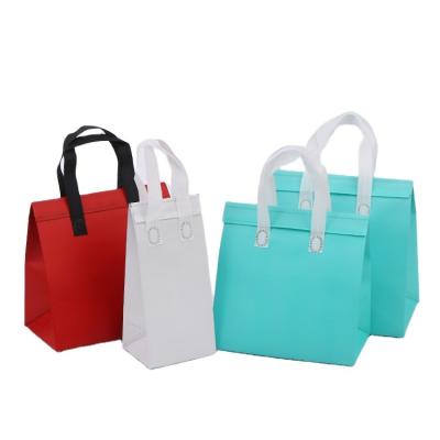 China Custom Luxury Packaging Gift Recycled Materials Carry Bags Boutique Shopping Paper Bags Logo Custom Paper Gift Bags for sale