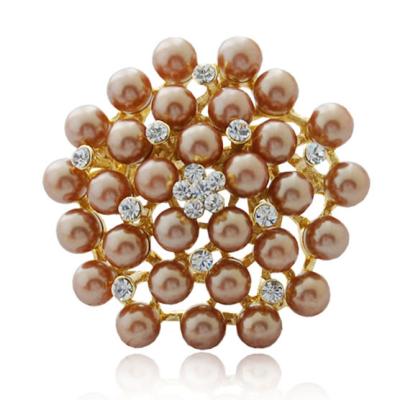 China Fashionable Sterling Silver Crystal And Imitation Pearl Gold Brooch for Ladies for sale