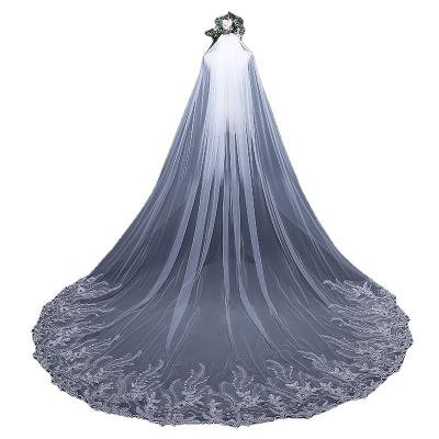 China Wholesale Good Quality Long Lace Cut Edge Floral Veil Two Layer 1.5 Width 3m Width 3m White Ivory Lace Veil For Bridal With Comb for sale