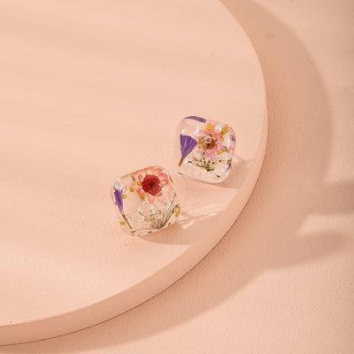 China Fashion Real Clear Resin Flower Natural Pressed Dry Earring For Women New Jewelry for sale