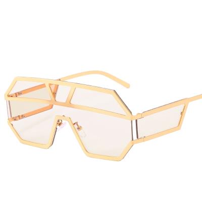 China Hot Women Brand Designer Classic Sun Glasses 2020 Retro Fashion Sunglasses For Women Ladies Luxury Sun Glasses for sale