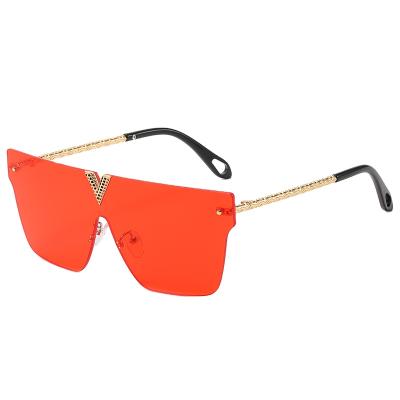 China Fashion sunglasses wholesale small luxury square rimless sunglasses customized classic multicolor irregular women's ladies logo women's sunglasses for sale