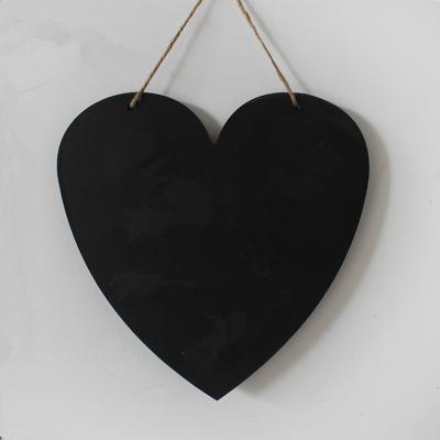 China Cheap China Heart Shape MDF Chalk Board Black With Hanger for sale