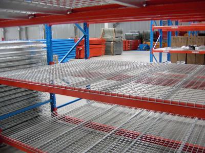 China Dark Bule / Orange Red Industrial Storage Racks 75mm Freely Adjusted With Wire Mesh Decking for sale