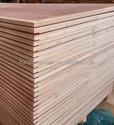 China Outdoor Container Flooring 28mm Plywood for sale