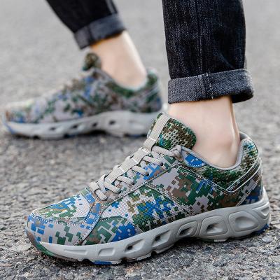 China Guaranteed quality unique men's camouflage outdoor sports tooling casual running wading shoes for sale