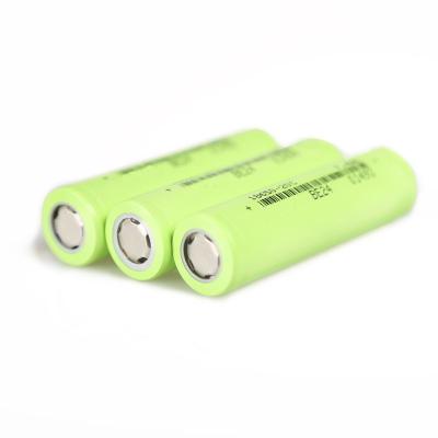 China Big rechargeable toys power icr18650 battery Li ion battery cells 18650 2500mah 3.7v lithium battery for sale