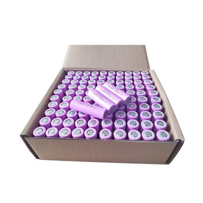 China Rechargeable Toys 3.7V Li Ion Battery 2600mah 3C 18650 Lithium Battery Cells 18650 Battery 100pcs for sale