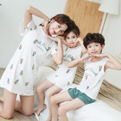 China Anti-Wrinkle Anti-Wrinkle China Factory 100% Cotton Outfit Mother And Daughter Cute Short Sleeve Family Dress for sale