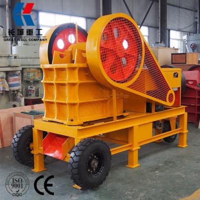 China Operating & Quarry Gold Supplier Small Mobile Rock Crusher With Diesel Engine for sale