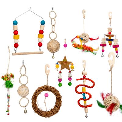 China Wooden Corn Husk Sepaktakraw Bell Cotton Rope Towel Small Drilling Small Pet Conure Conure Cockatiel Climb Blow Chew Toy Swing Loofah Parrot Brid Toys for sale