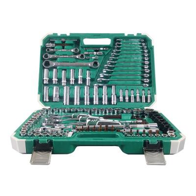 China Car repairing 151 pcs Chrome vanadium steel ratchet wrench socket wrench set blow case for sale