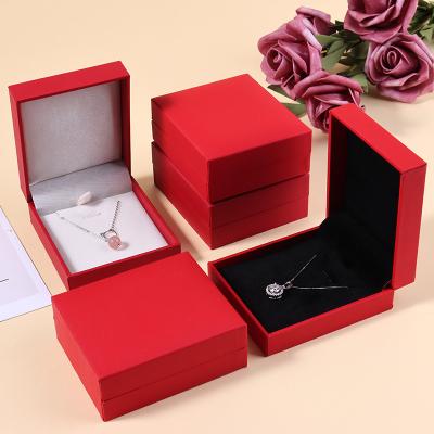 China Reused Logo Cardboard Paper Fashion Luxury Custom Materials Jewelry Necklace Gift Box Branded Jewelry Gift Box Packaging for sale