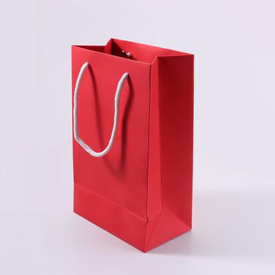 China Recyclable Custom Design Recycled Luxury Paper Gift Packaging Box Apparel Shopping Bag Wedding With Logo for sale