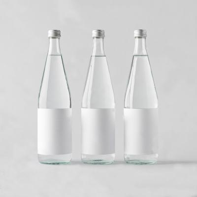 China Custom Clear 550Ml Beverage Soda Glass Bottle Green Glass Beverage Bottle With Screw Cap Mineral Water Glass Bottle High End Suppliers for sale