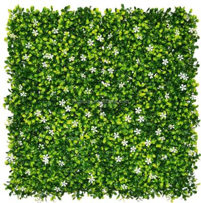 China garden & home decoration artificial green leaves with plastic white flowers leaf fence for sale