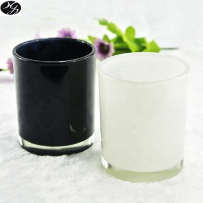 China Heat resistant; Corrosion Resistance Perfume Oil 130ml Recycled Small White And Black Colored Glass Candle Tumblers for sale