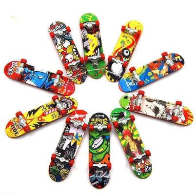 China C194 Doll Mini Finger Skateboard Plastic Fingerboard Cute Animal Finger Toy Best Birthday Christmas Gift for Boys and Girls for sale