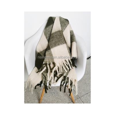 China 2022 new design 100% POLYESTER woven fashion lady latest autumn winter rug blanket scarf men shawl poncho for sale