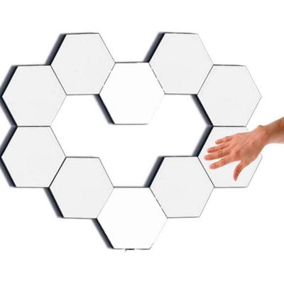 China Modern Hall Light Hexagon Lights Honeycomb Touch Desk Gaming Wall Lights Smart Wall Lamp Touch Lamps Lamp for sale