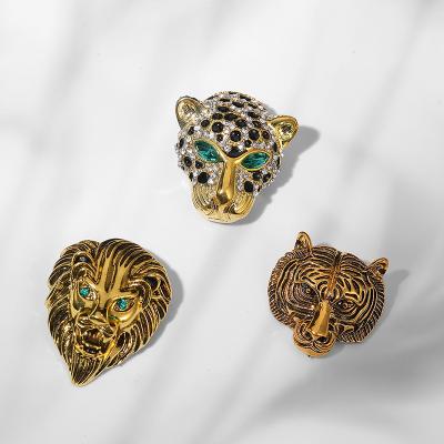 China Retro JAENONES Retro Hip Hop Ally Bear Tiger Leopard Brooches Crystal Animal Brooch Rhinestone Enamel Lion for sale