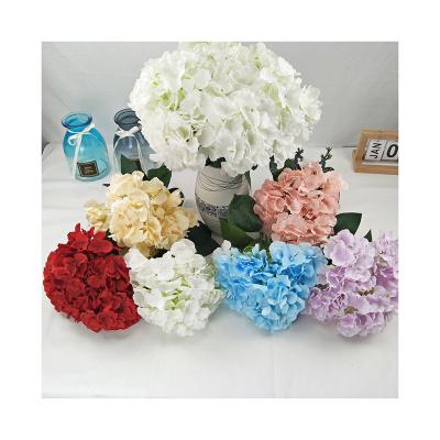 China Stylish Recommend Fashionable And Durable Artificial Decorative Flowers For Wedding Artificial Hydrangea Flower Bunches for sale