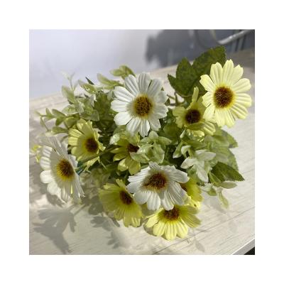 China Mini Sunflower Binds Good Quality Exquisite Workmanship Artificial Flower Decorative Mini Bunches Flower Real Touch for sale