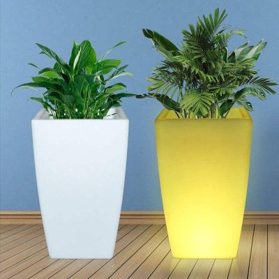 China Cylindrical Led Flower Pot Garden Decor LED Flower Pot Plant Pot Light With Remote Control for sale