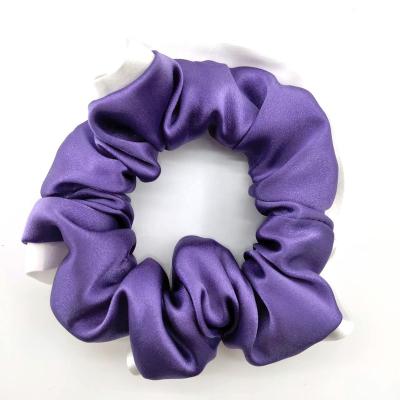 China Hair Decoration Private Label Scrunchie 19momme Size 100% Pure Silk Hair Tie for sale