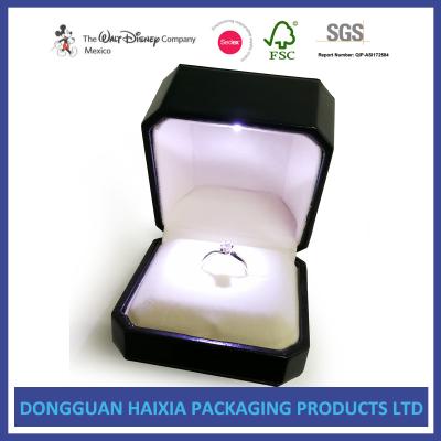 China Black Diamond Jewelry Packaging Boxes 4 Color Offset Printing Recyclable Material for sale