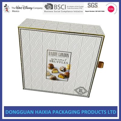 China Customizable Chocolate Cardboard Gift Boxes 4 Color Offset Printing Design for sale