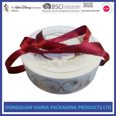 China Ribbon Type Custom Cosmetic Boxes , Makeup Packaging Boxes Cylinder Shape for sale