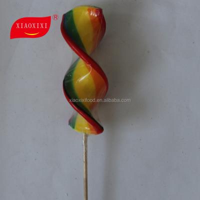 China Natural Hand Made Candy Swirl Lollipops Halal Gummy Candy Freeze Cola for sale