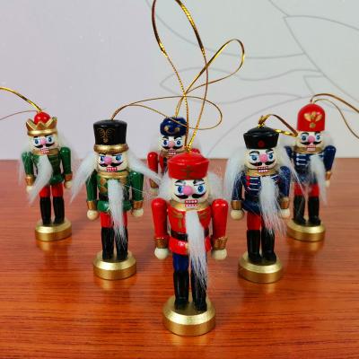 China Christmas Deoration Nutcracker 38cm Soldier Wooden Nutcracker Christmas Decoration Gift for Kids Wooden Nutcracker for sale