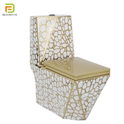 China Hot Selling Double-flow Royal Style S S Trap Ceramic Gold One Piece Gold Plated WC Toilet Set for sale