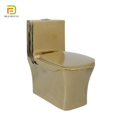 China Double-flush Gold Color Luxury Ceramic Toilet Bowl Floor Mounted Gold Plated Toilet for sale