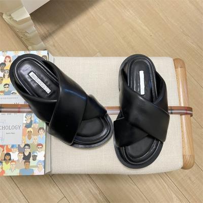 China Fashion Trend Padded Slides Cross Strap Slips Cross Wide Padded Straps Around Toe Molded Footbend Slippers Sandals Gift Designer Fashion for sale