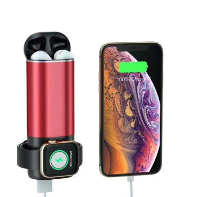 China 3 in 1 Wireless Charger 3 in 1 Wireless Charger Power Bank for iPhone for Apple Watch Series Magnetic Wireless Charger 5200mah Battery for sale