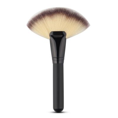 China 1 Piece Black Silky Soft Reals Big Fan Brush Amazingly Soft/Super Fluffy Powder Brush Blush Cosmetic Brush Beauty Tool Professional for sale